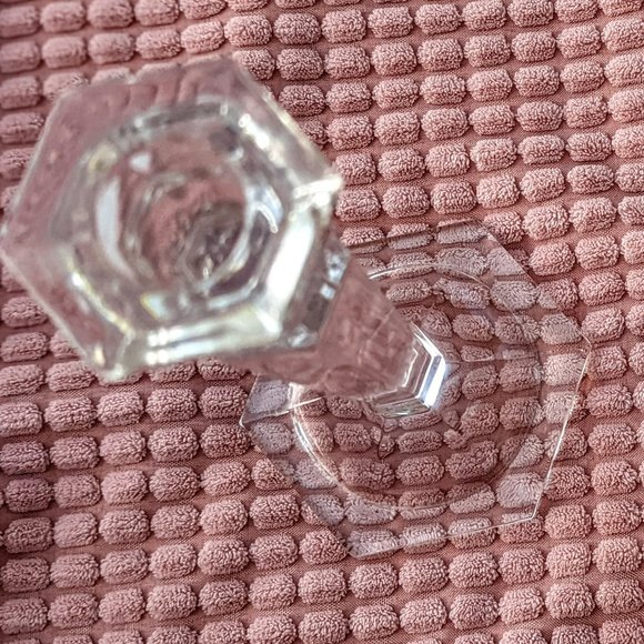 Set of two (2) crystal candlestick holders - Picture 8 of 13